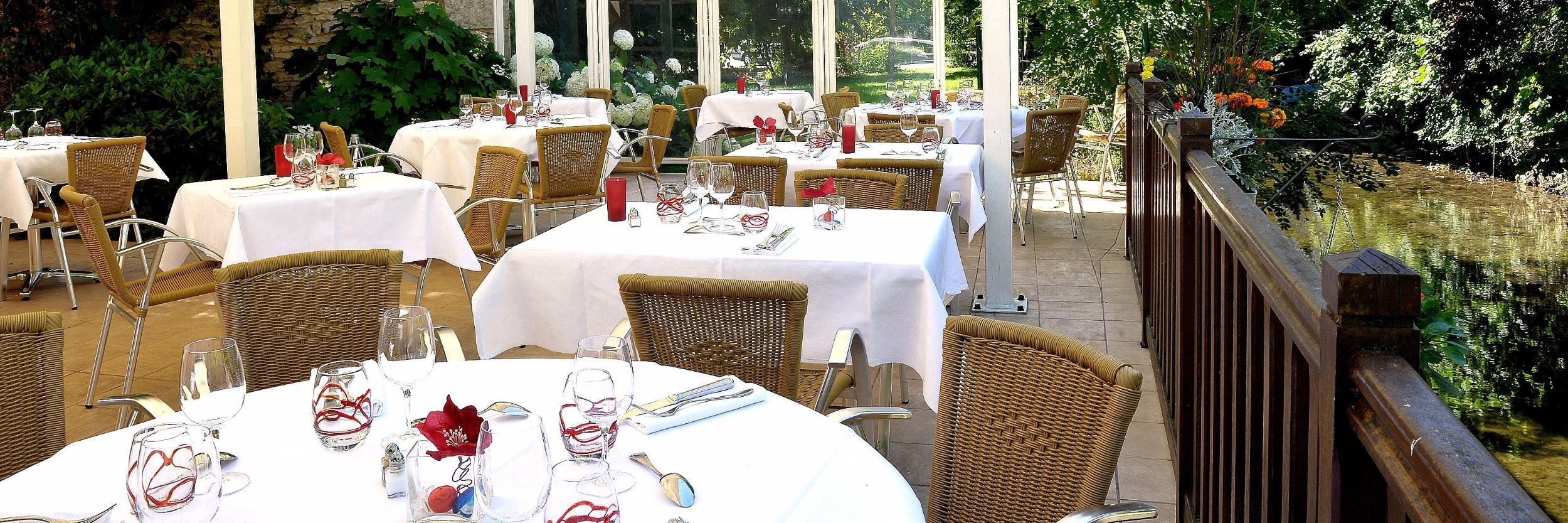 Nappe blanche pour restaurants, traiteurs et hôtels - LTI